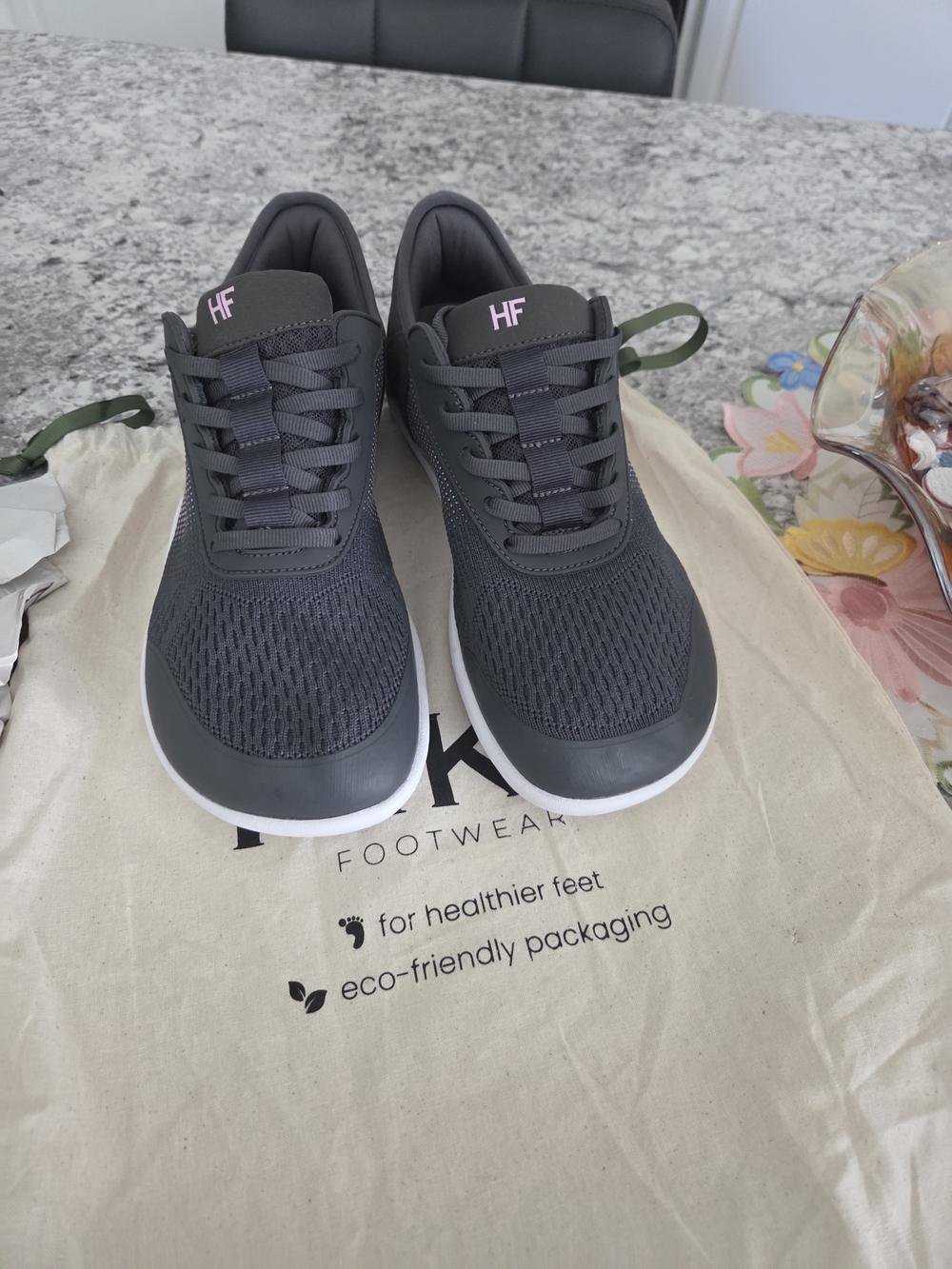 New HF Women's Gray Knit Athletic Sneakers with Pink Accent Sz 9